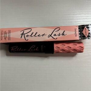 Benefit Roller Lash Mascara - Black with Pink Cap